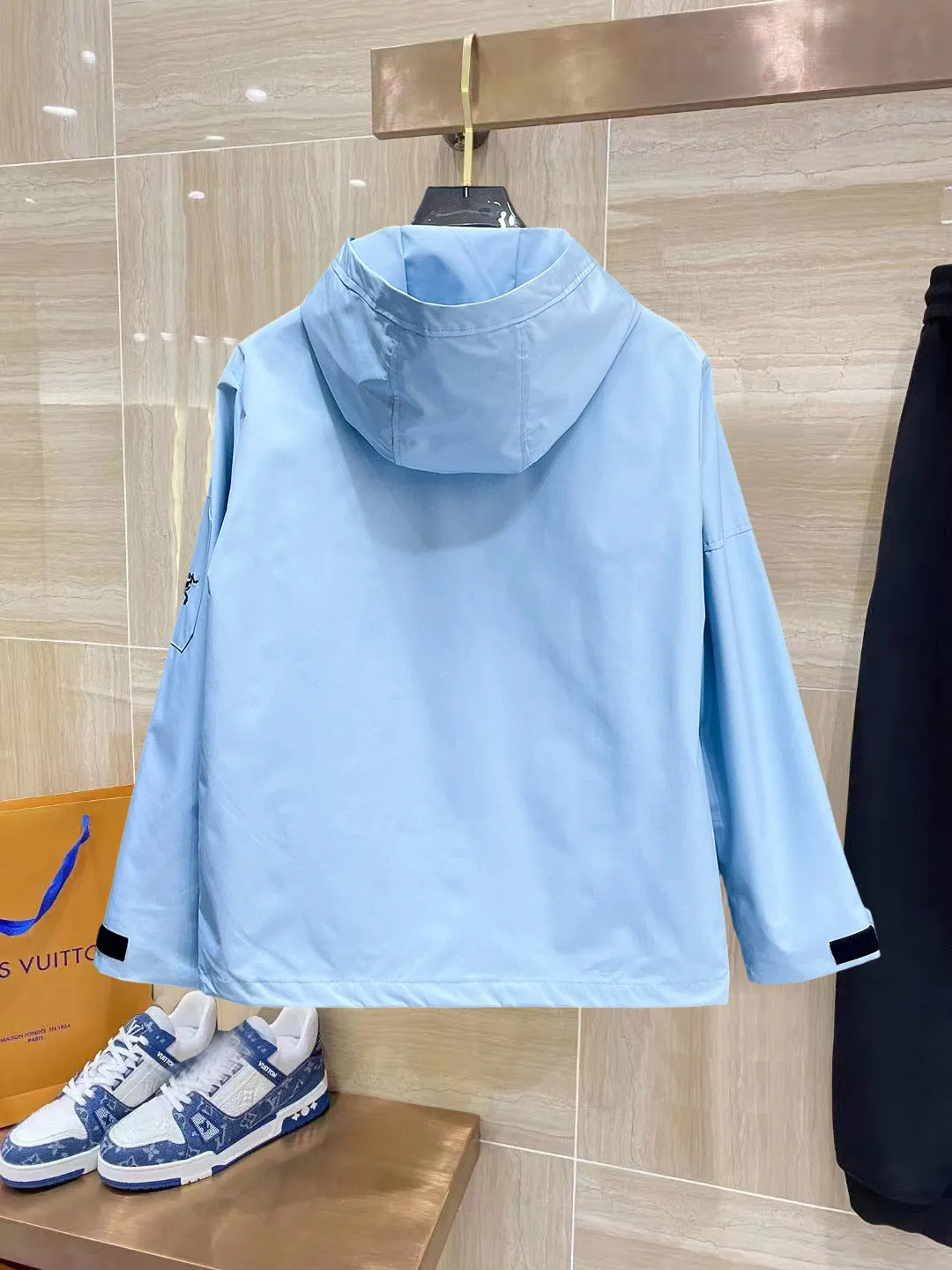 Same Style， ， 2026 New Arrival ， Original Premium Breathable ， ， ， Quality。 ， Sizes：M～3XL，